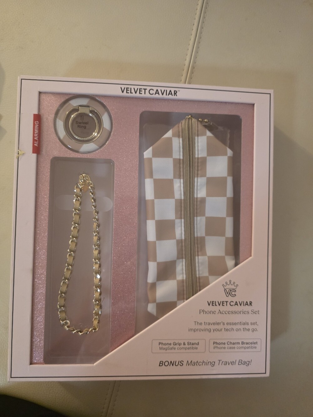 NIB - Velvet Caviar Cell Accessories